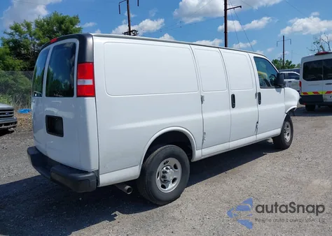 2022 Chevrolet Express Cargo Rwd 2500 Regular Wheelbase Wt из США, поврежденный, VIN 1GCWGAFP3N1199384